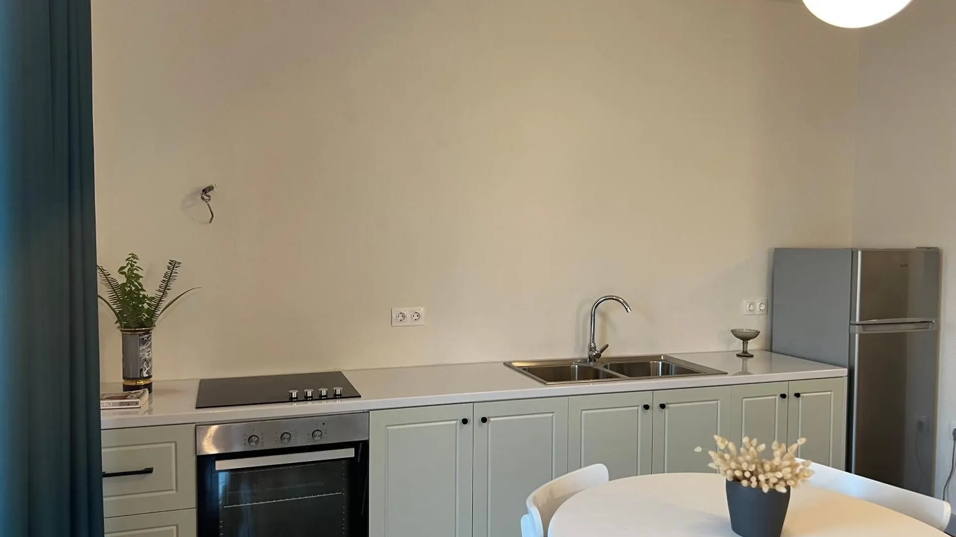 Sea And Sky Apartment Himare