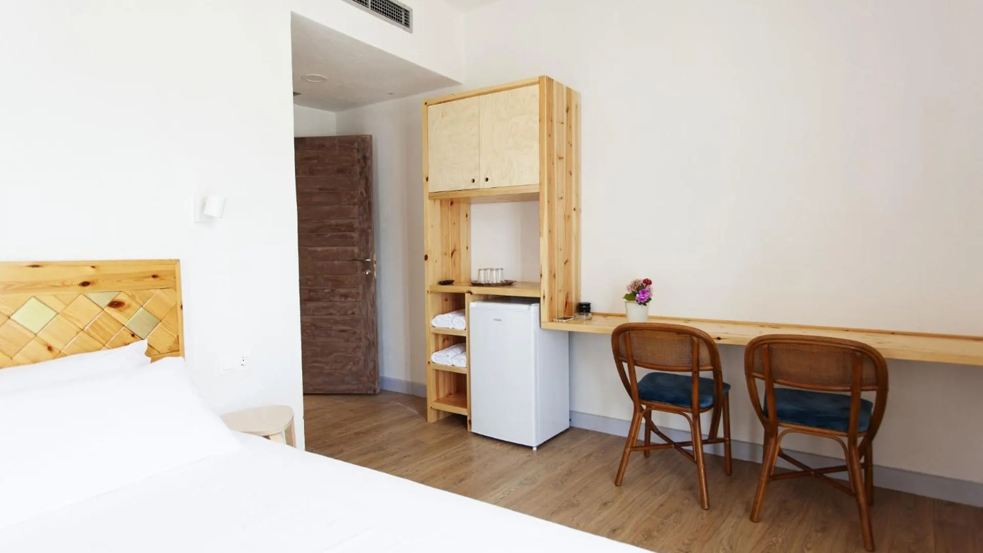 Sea And Sky Apartment Himare 0*,  Albania