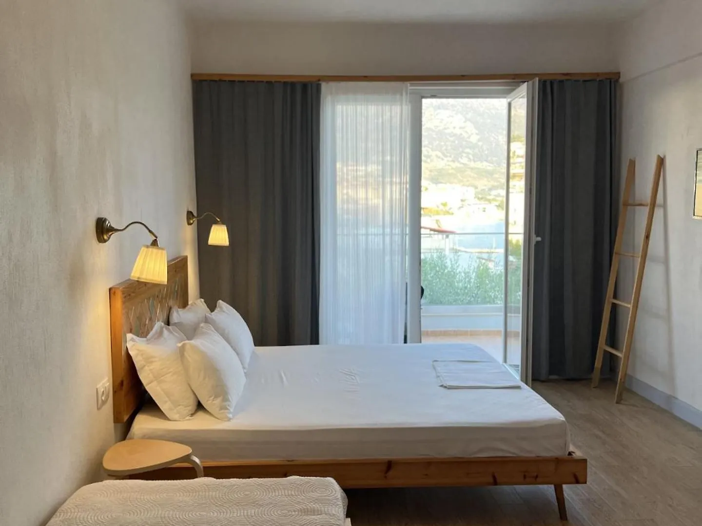 Sea And Sky Apartment Himare