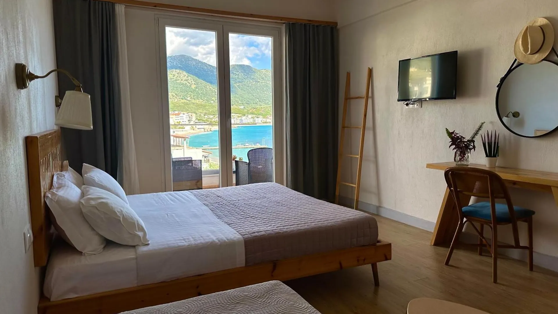 Sea And Sky Apartment Himare
