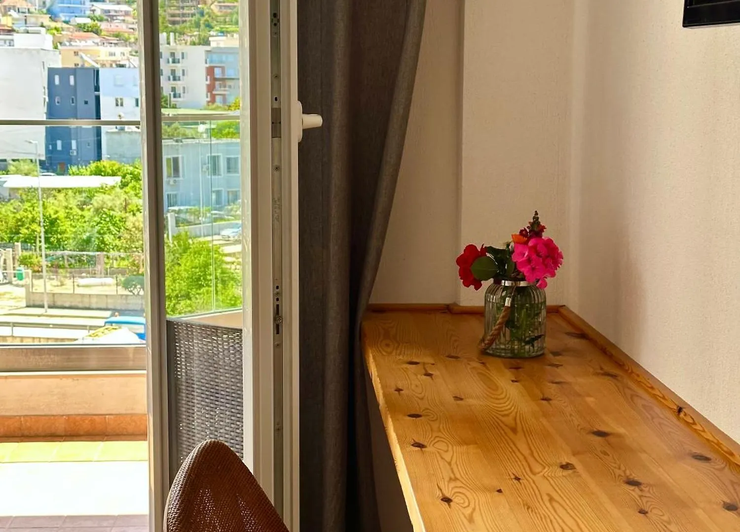 Sea And Sky Apartment Himare 0*,  Albania