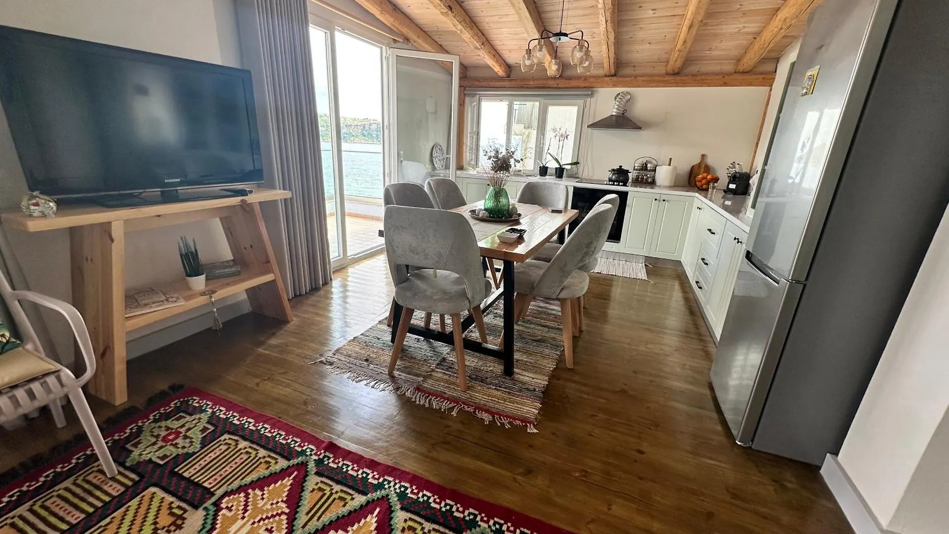 Sea And Sky Apartment Himare